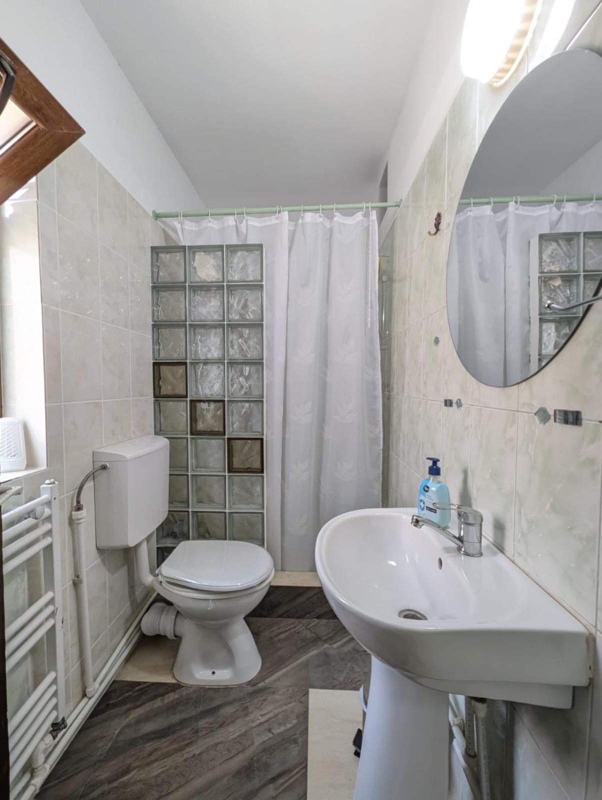 Casa Helen House, Iasi Hotell Valea Adanca Eksteriør bilde